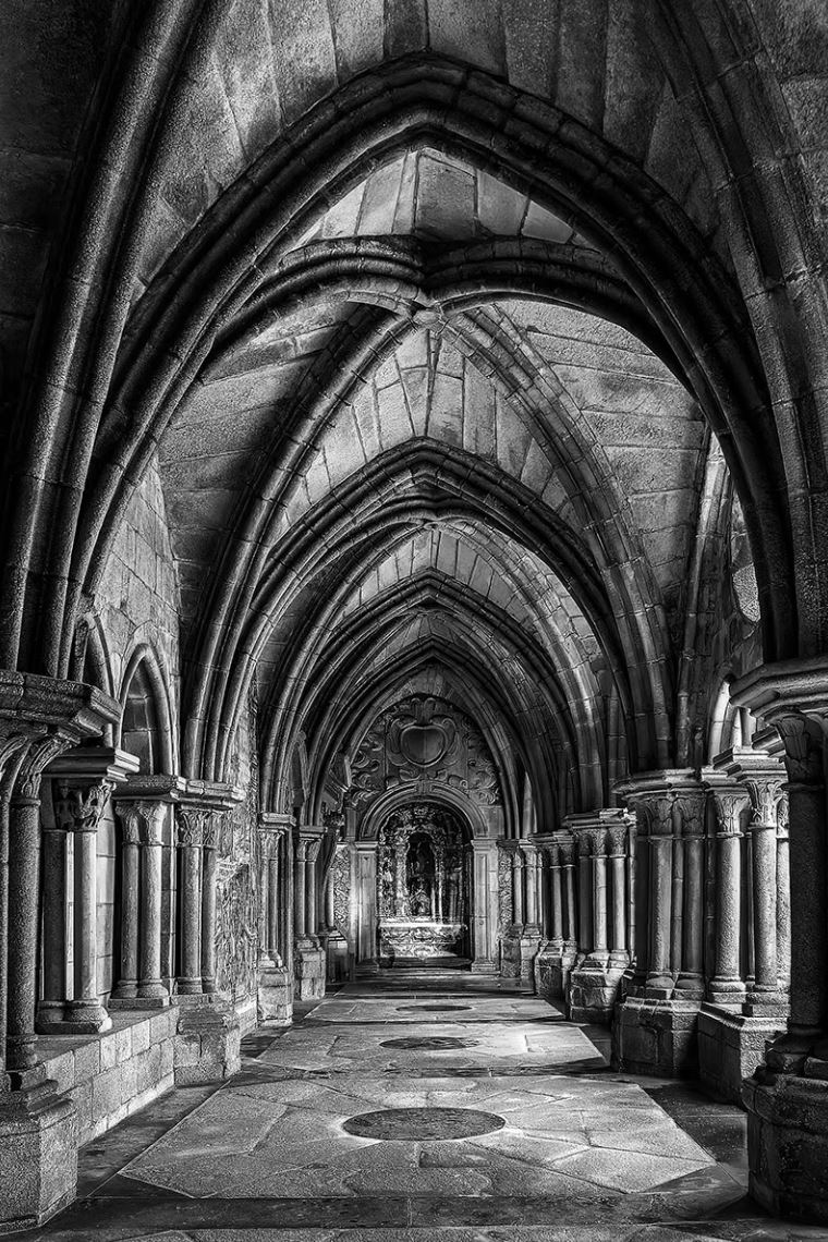 Porto Cathedral by Stephen McWilliams